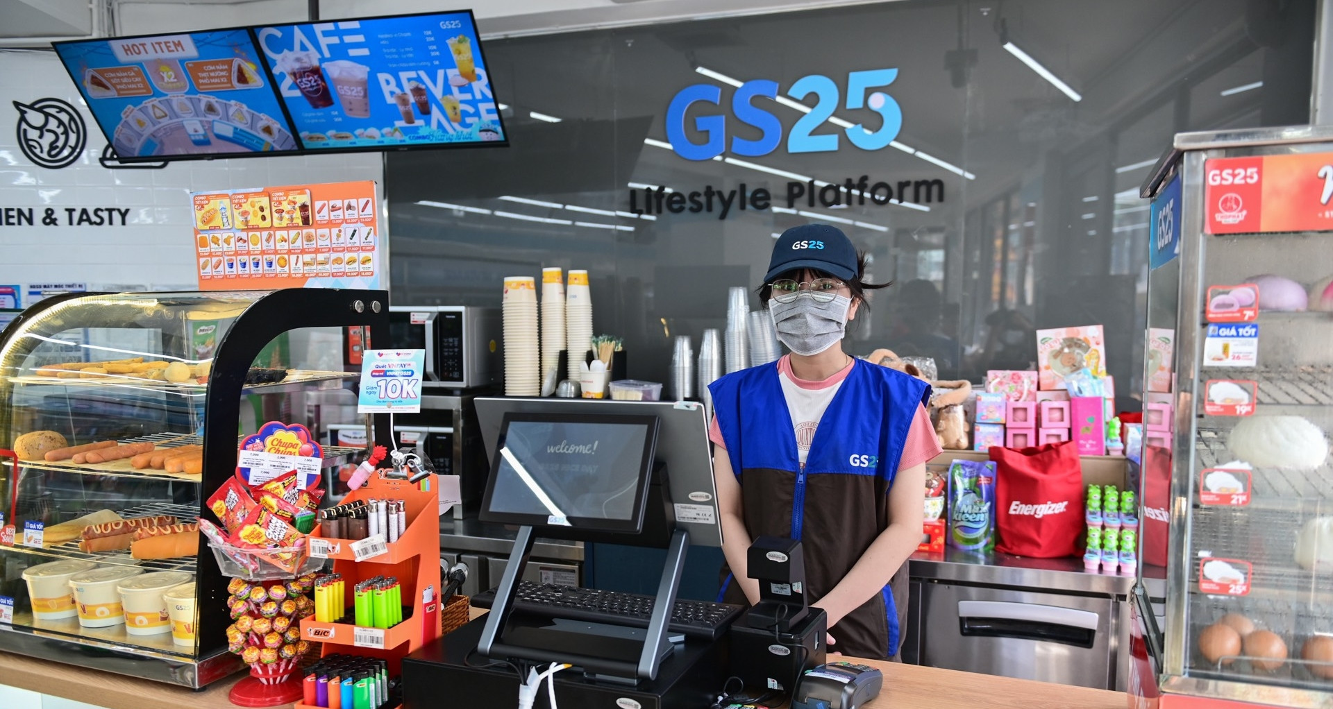 Hanoi’s convenience store market heats up as GS25 challenges Circle K