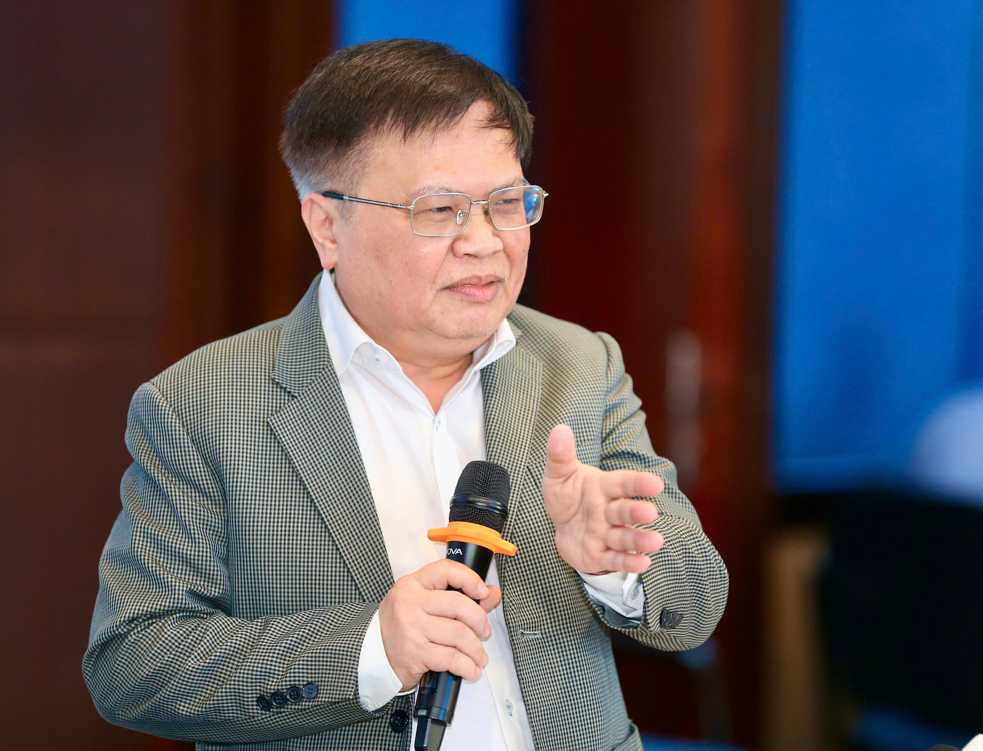 nguyen dinh cung 100853.jpg