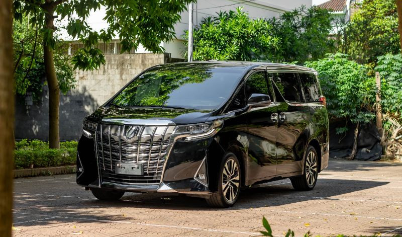 toyota alphard 2020.jpg