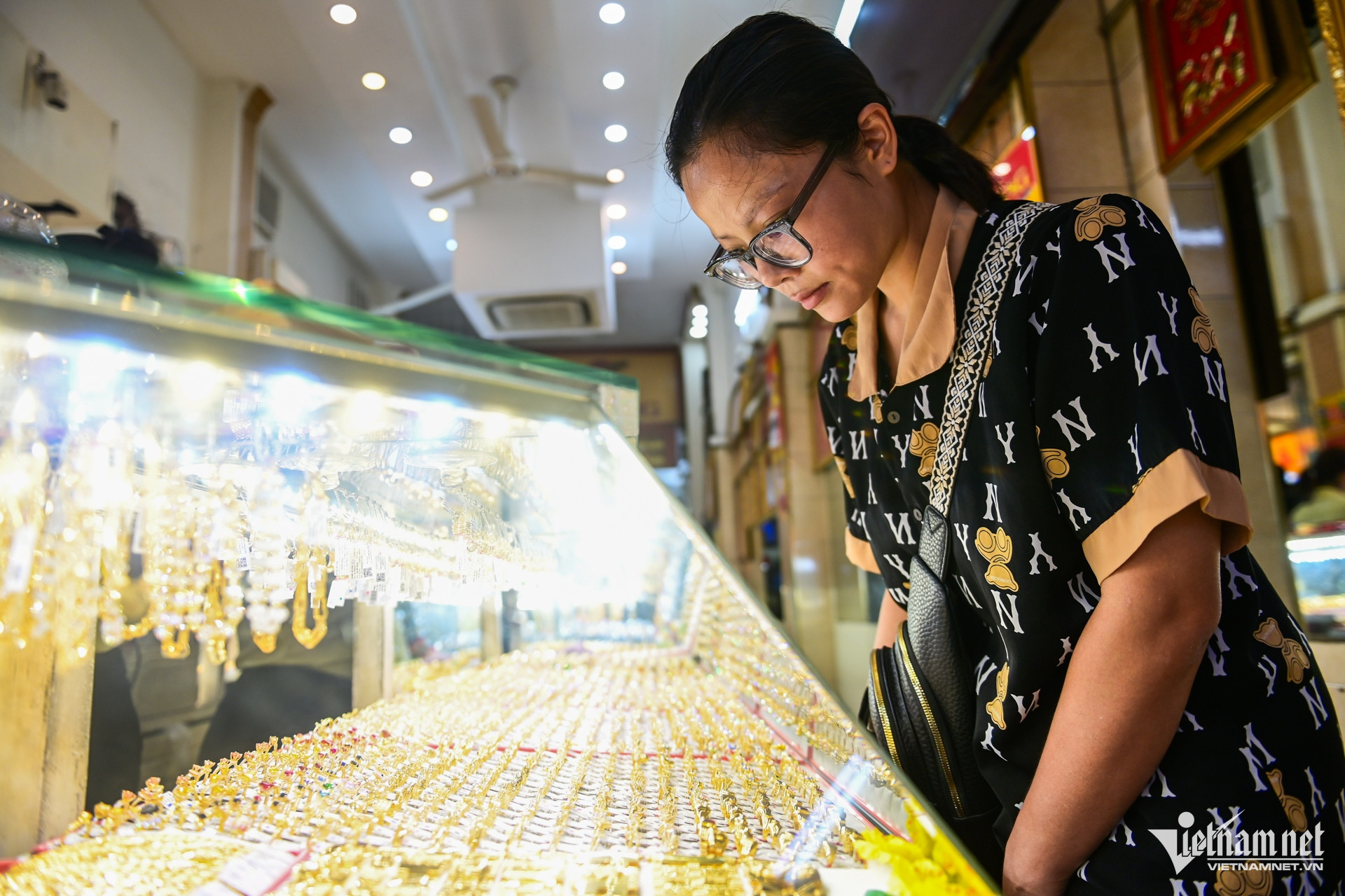 gold price NguyenHue.jpg