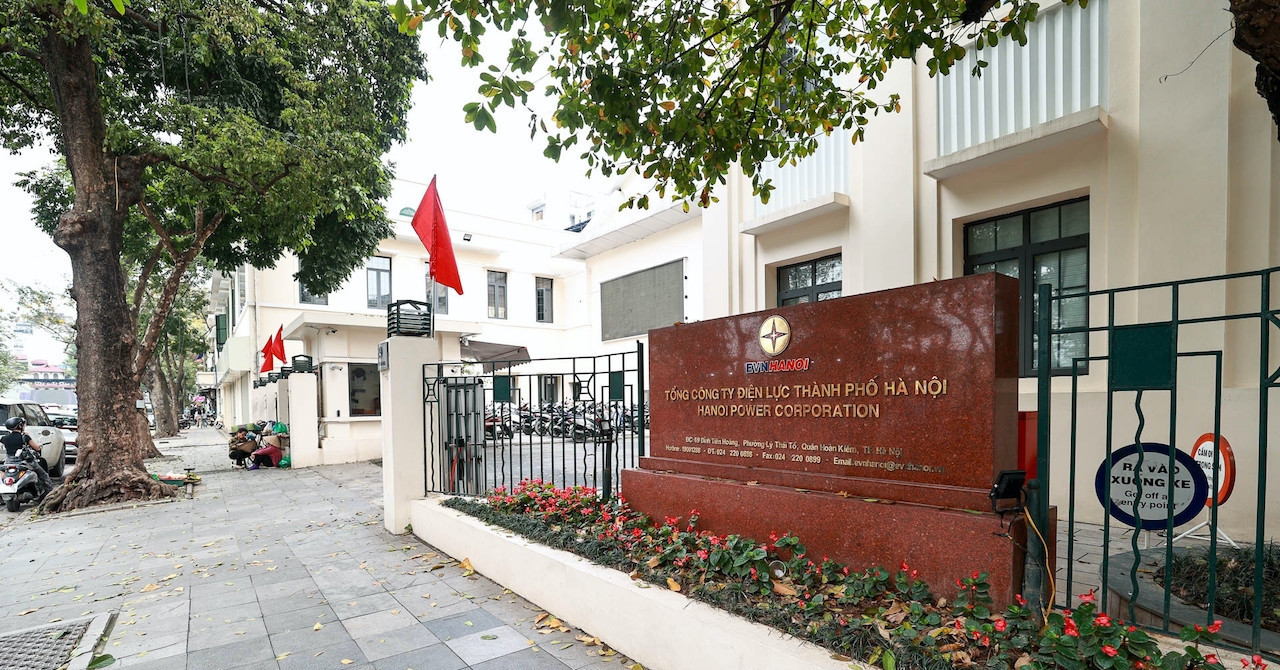 Hanoi to complete relocation around Hoan Kiem Lake by September 2