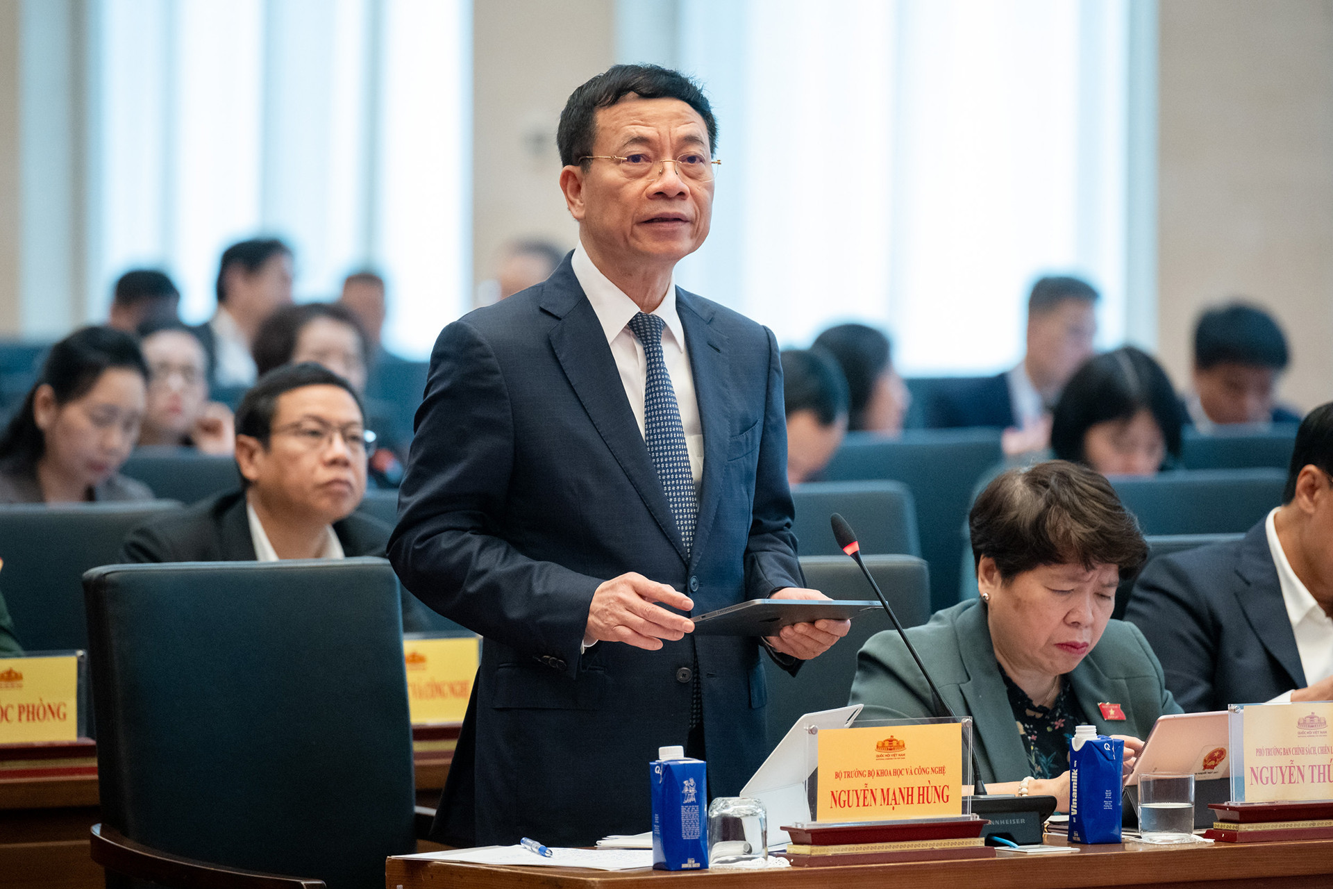 nguyen manh hung.jpeg