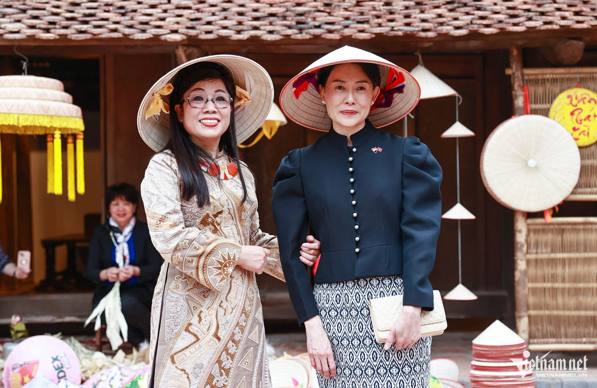 vietnam singapore4.jpg