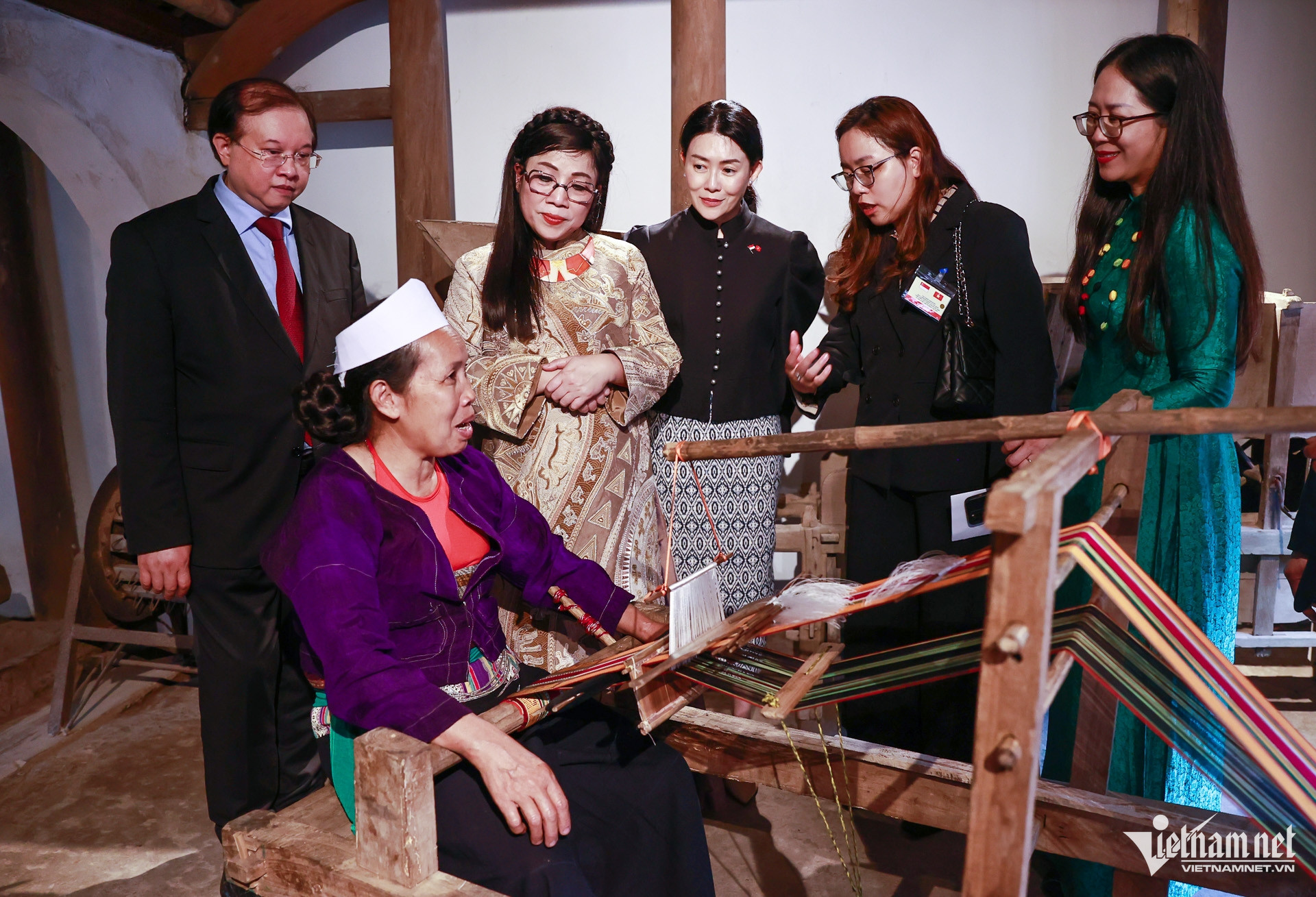 vietnam singapore5.jpg