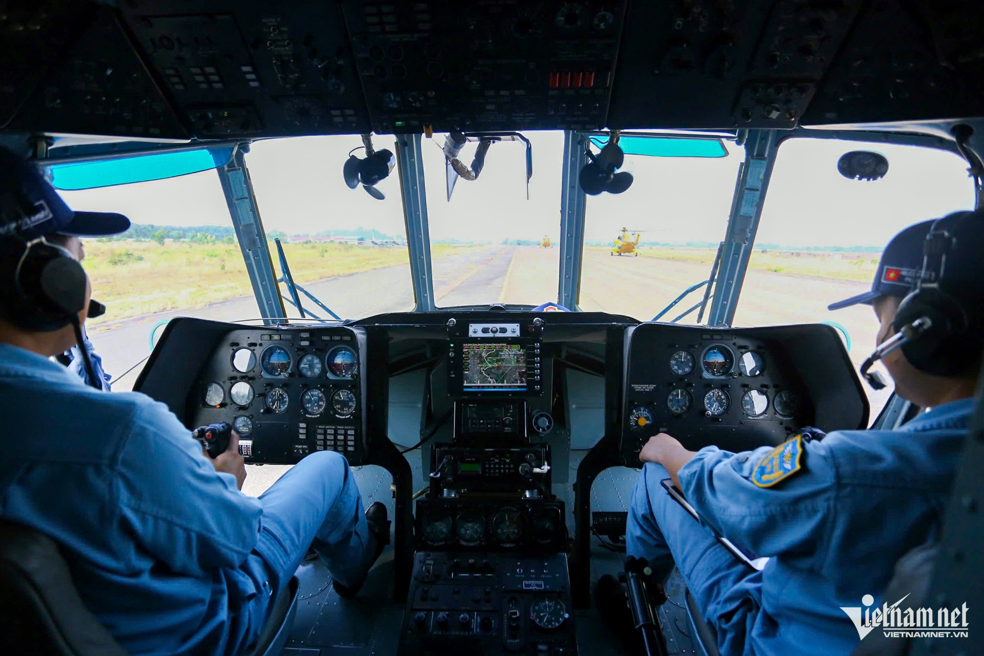 vietnam air force.jpg