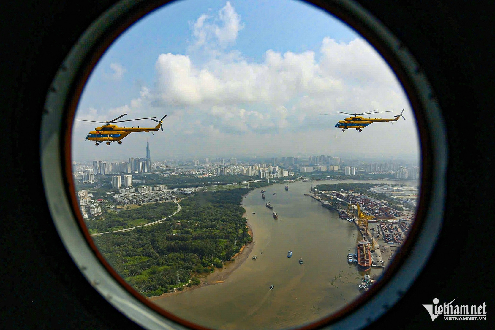 vietnam air force1.jpg