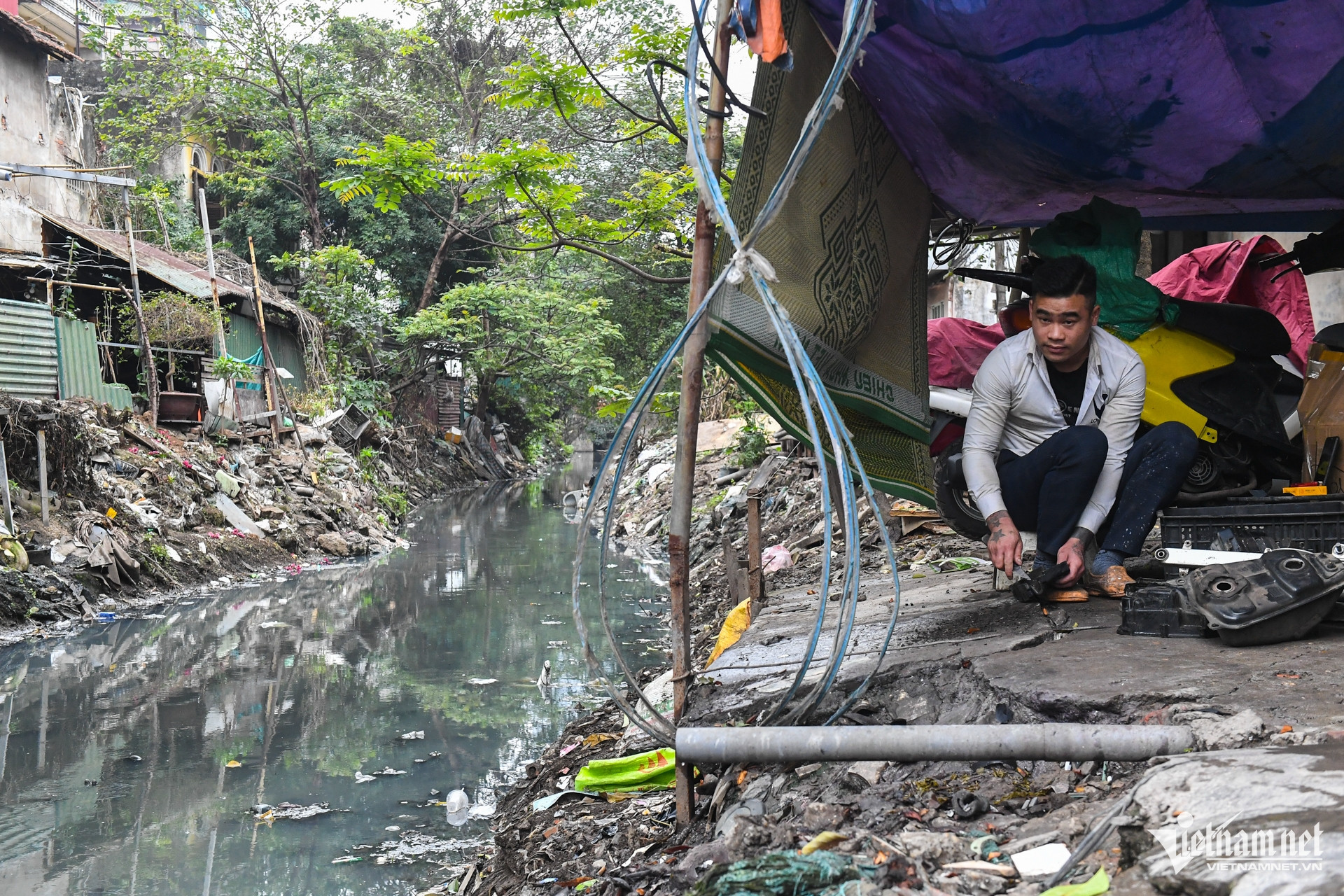 water pollution hanoi.jpg
