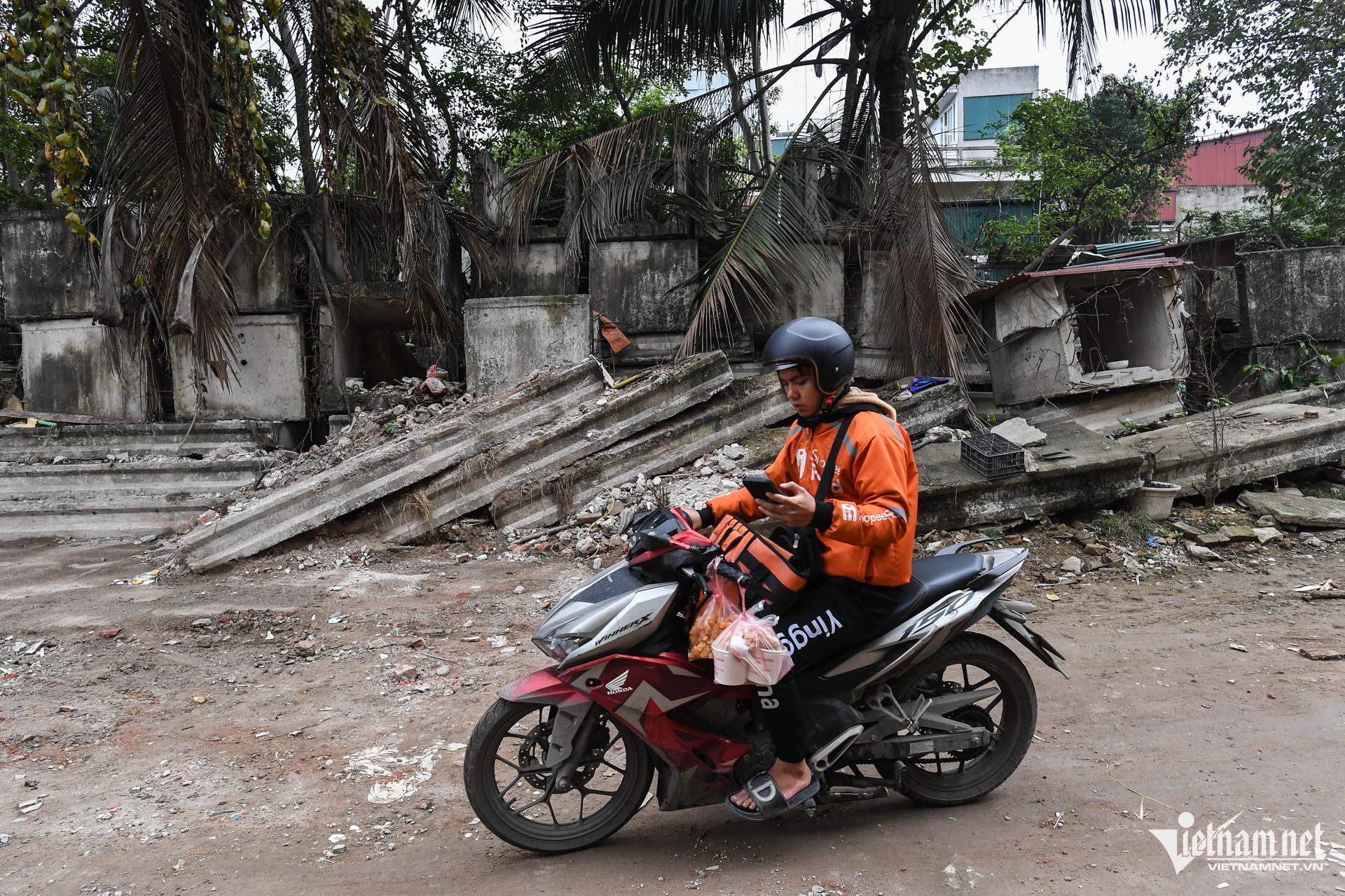 water pollution hanoi16.jpg