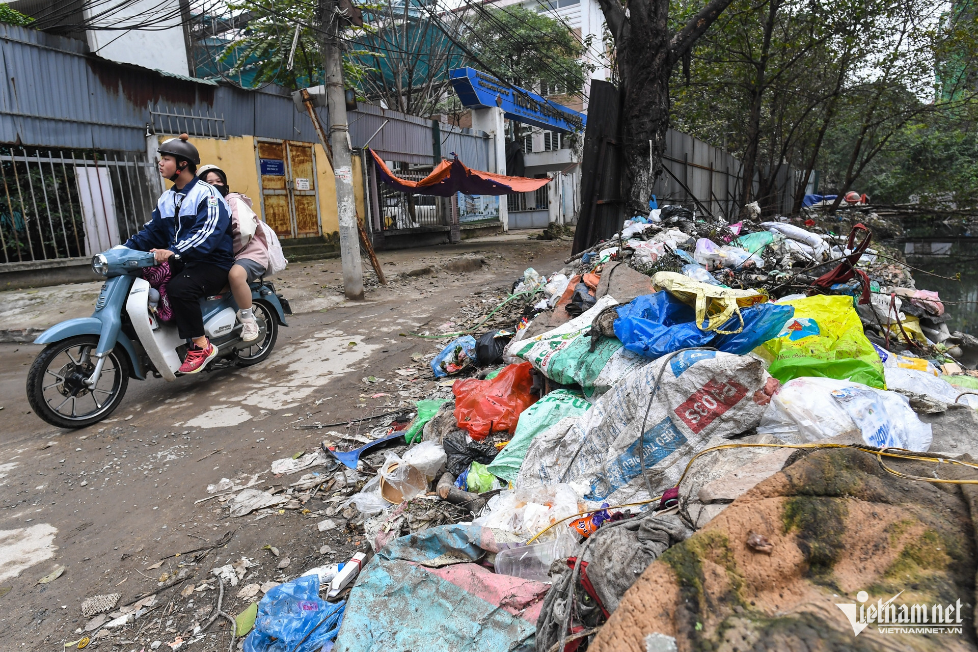 water pollution hanoi5.jpg