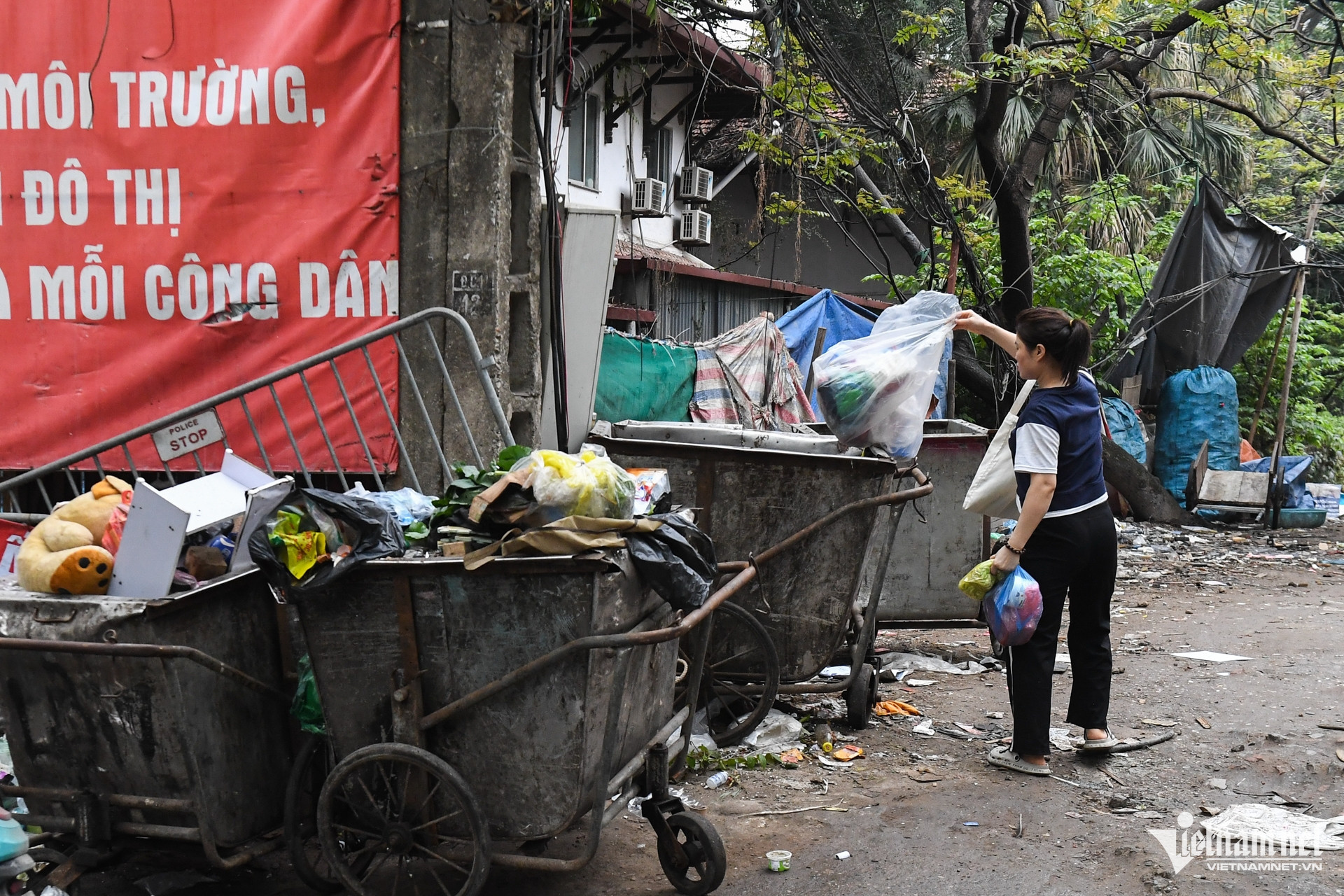 water pollution hanoi8.jpg