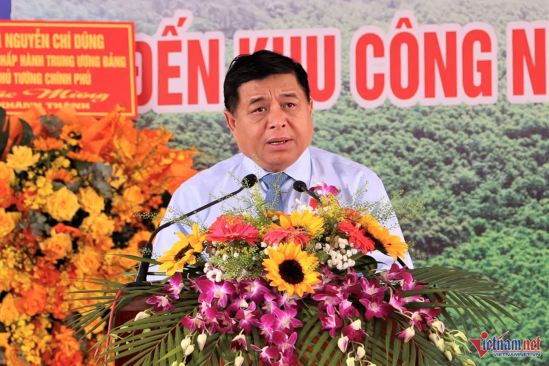 W-111111 gigapixel standard v2 6x faceai.jpeg