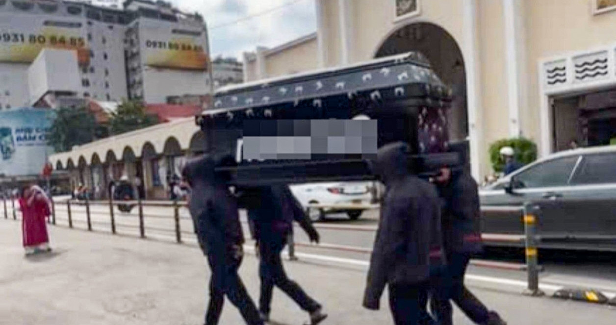 Marketing stunt gone wrong: Four men parade a coffin through Ho Chi Minh City