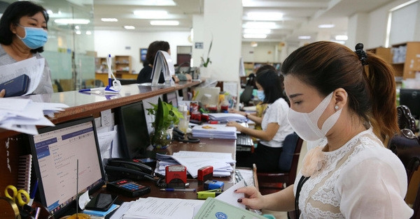 Performance, not degrees, should guide selection of commune-level officials