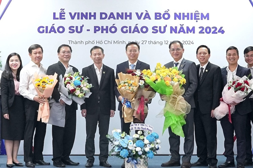 Professors can earn up to VND100 million per month at universities
