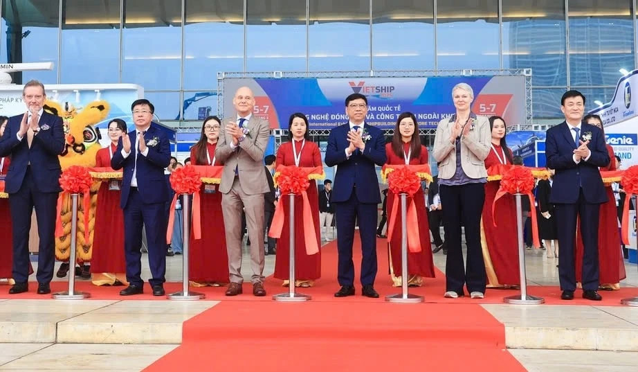 Vietship 2025 attracts over 100 domestic, foreign enterprises