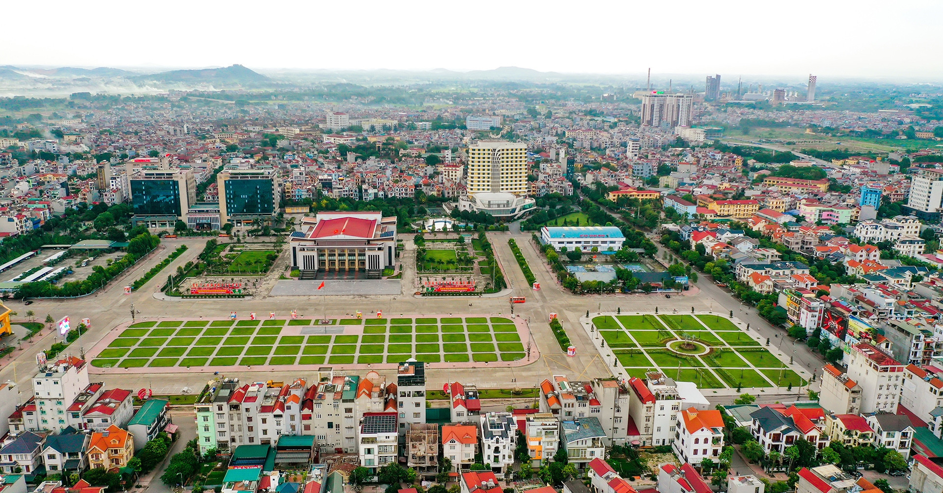 Eliminating districts and merging provinces: How Vietnam’s governance may evolve
