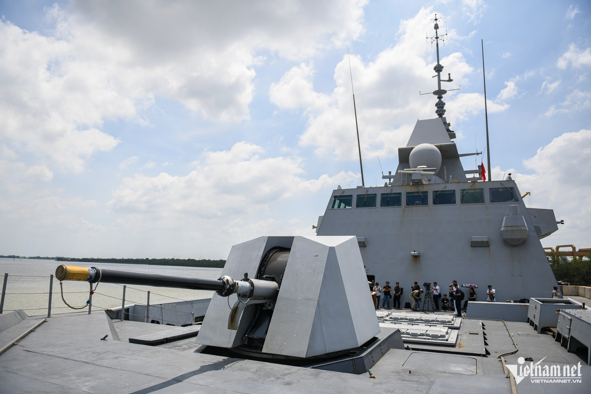 french naval ship2.jpg