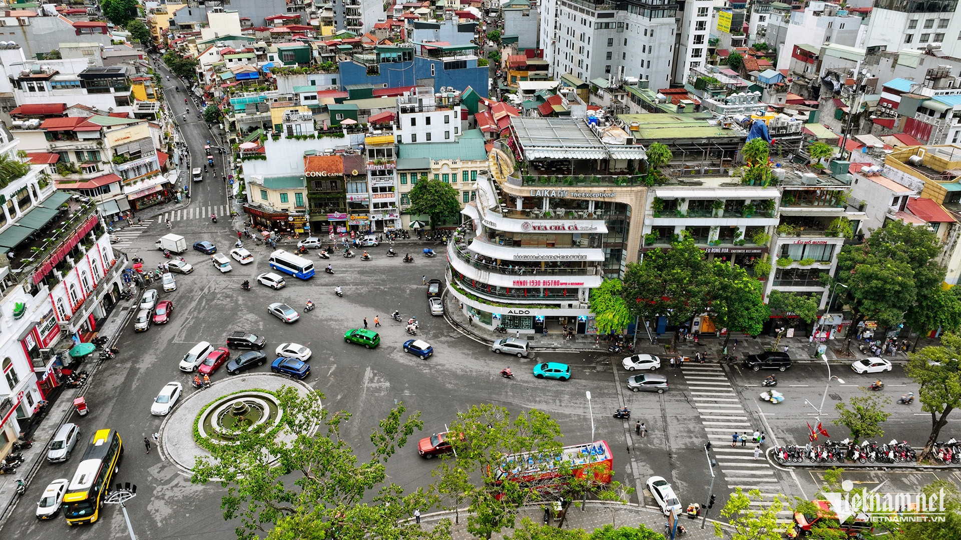 hoan kiem lake12.jpg