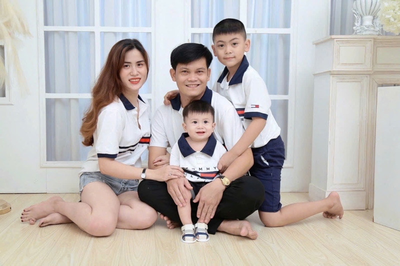 Family of 4 have the same name: a humorous tale