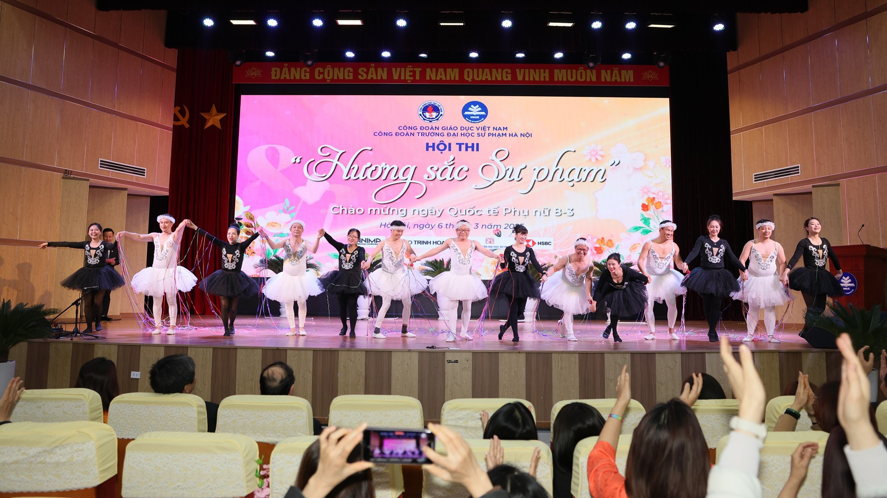 thay giao mac vay (5).JPG