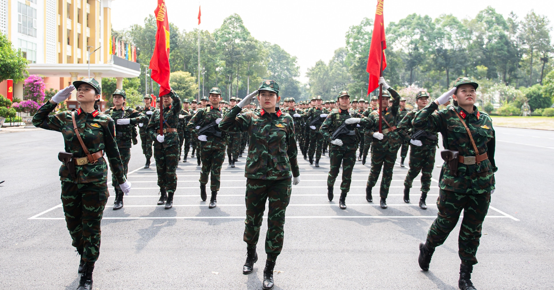 Vietnam’s ‘Steel Roses’ train for 50th Reunification Day parade in HCM City