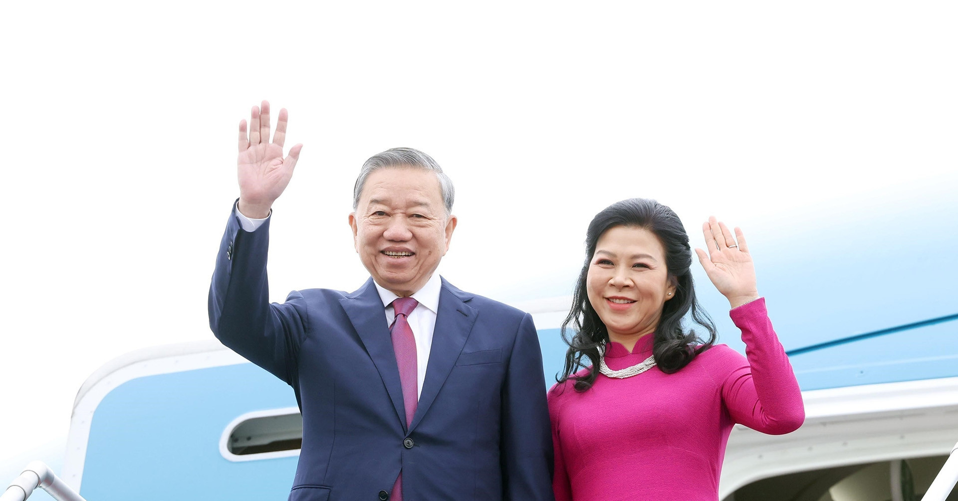 General Secretary To Lam departs for Indonesia on historic visit