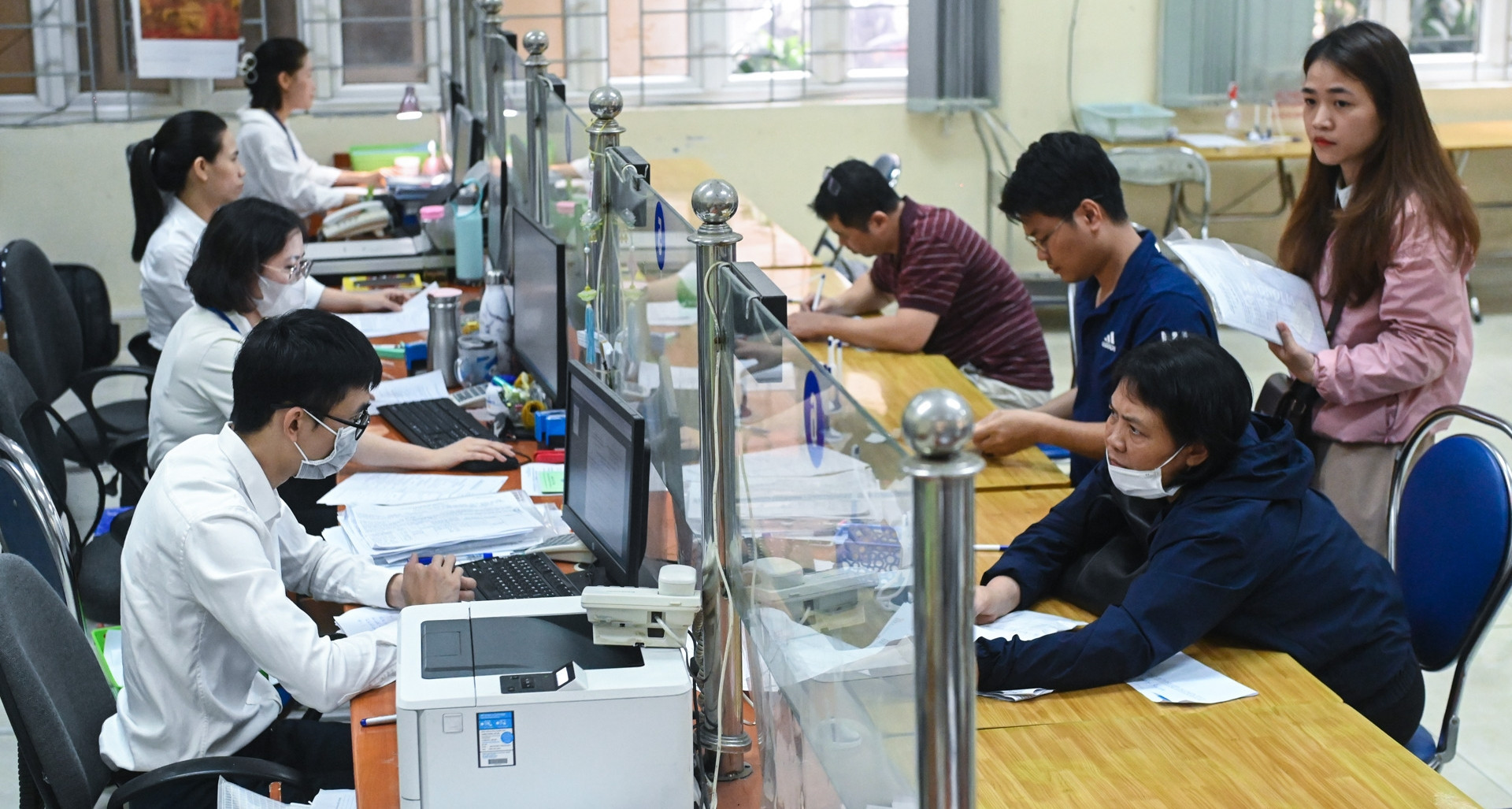 Vietnam plans to cut commune-level units to 5,000 under new reform draft