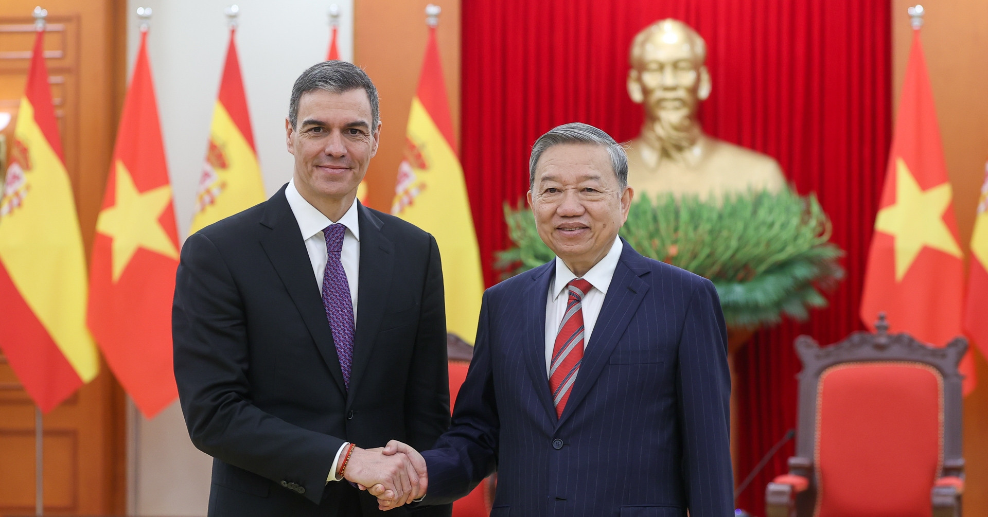 Spain proposes elevating Vietnam ties to comprehensive strategic partnership