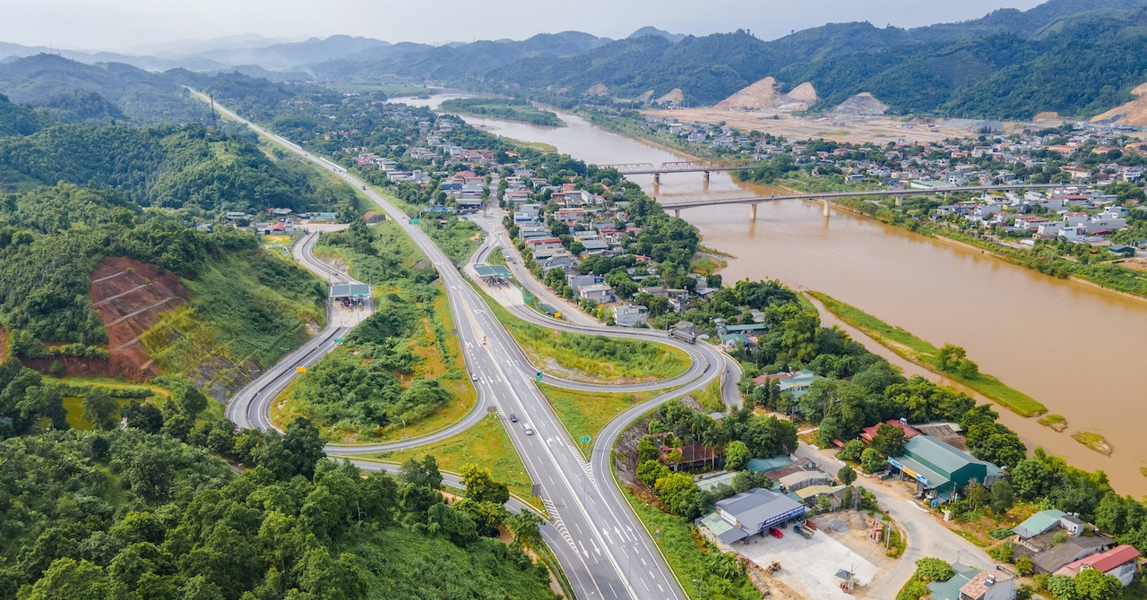 123,000 cars with zero ETC balance still clogging Vietnam’s expressways