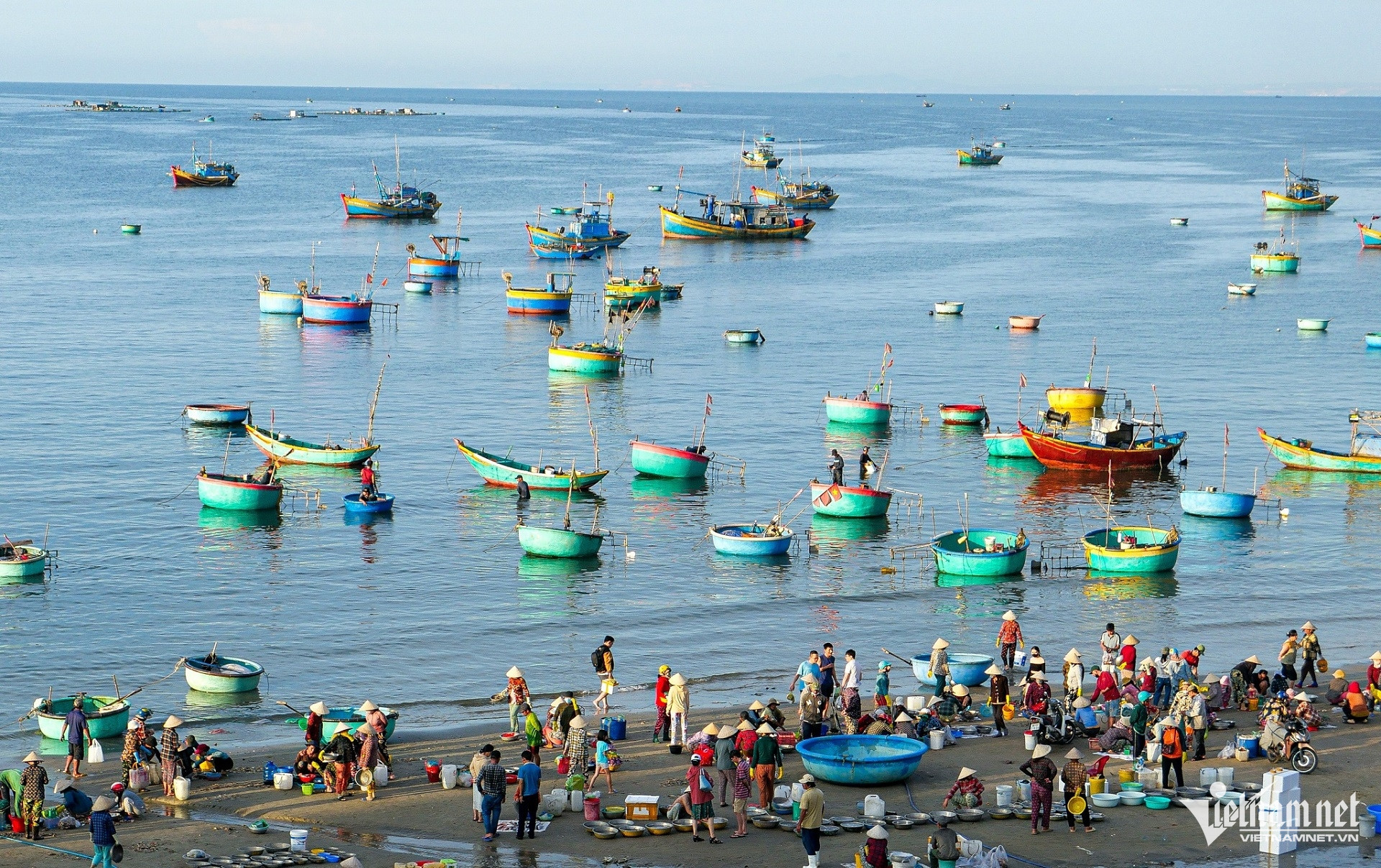 W-cho hai san phan thiet.jpg