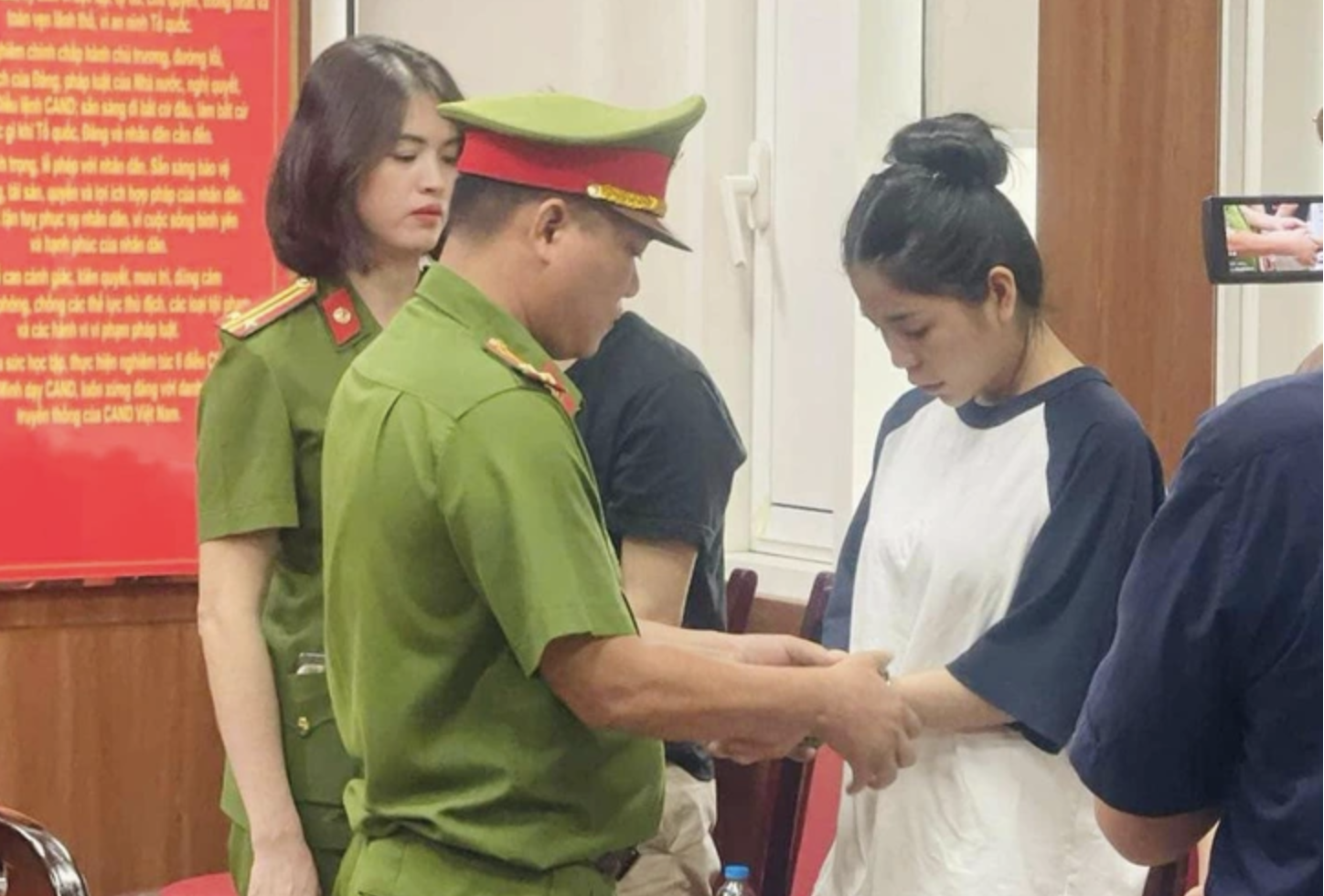 Ảnh màn hình 2025 04 11 lúc 19.49.21.png