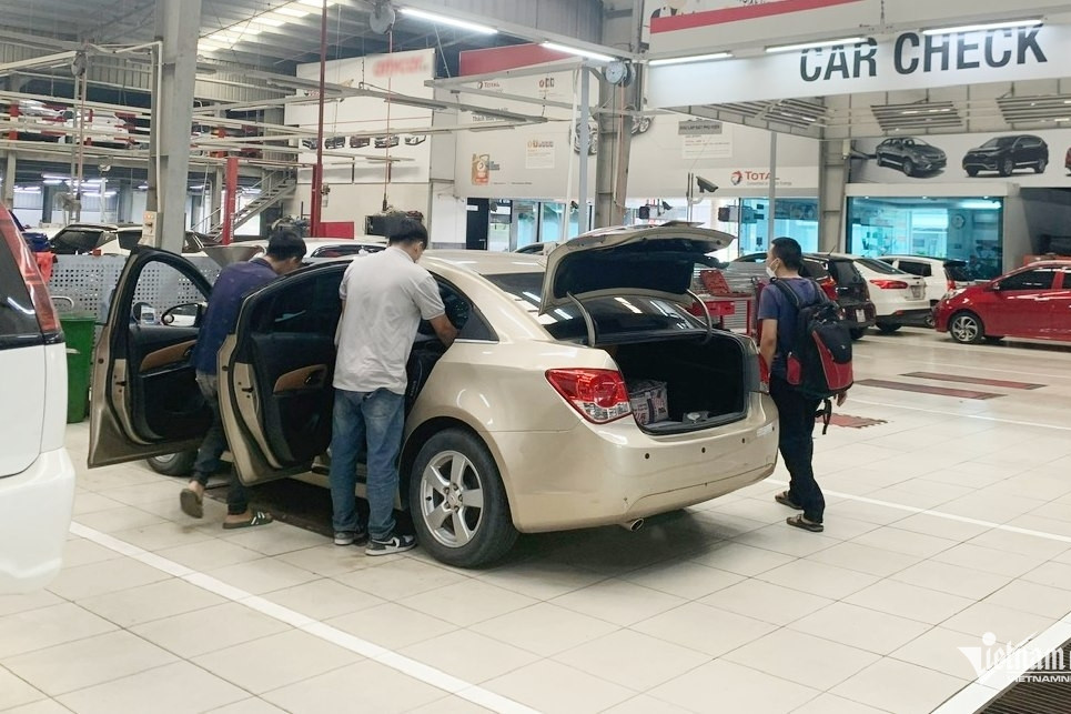 Used-car inspectors: light work and high pay, but big risks