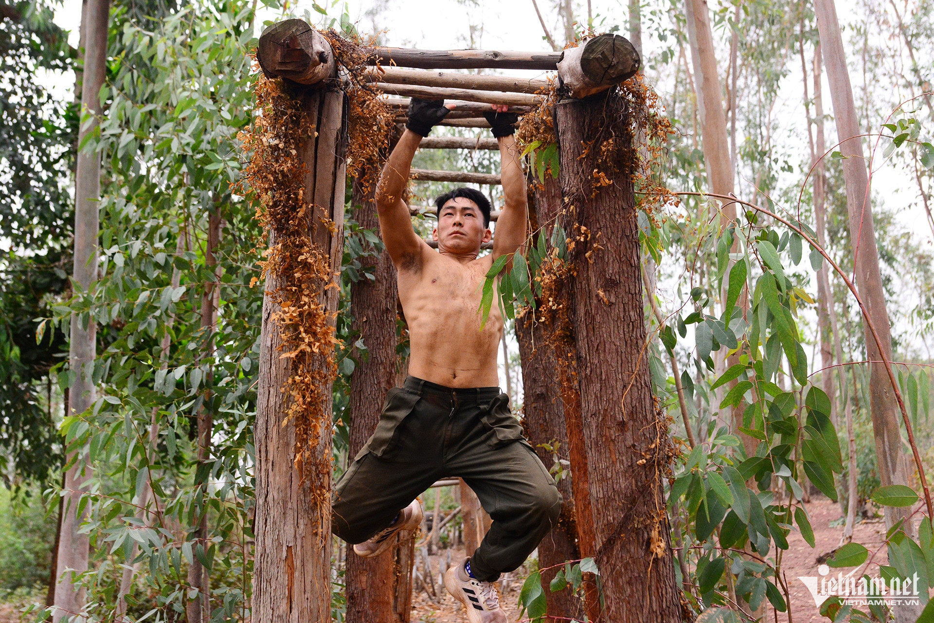 vietnam police10.jpg