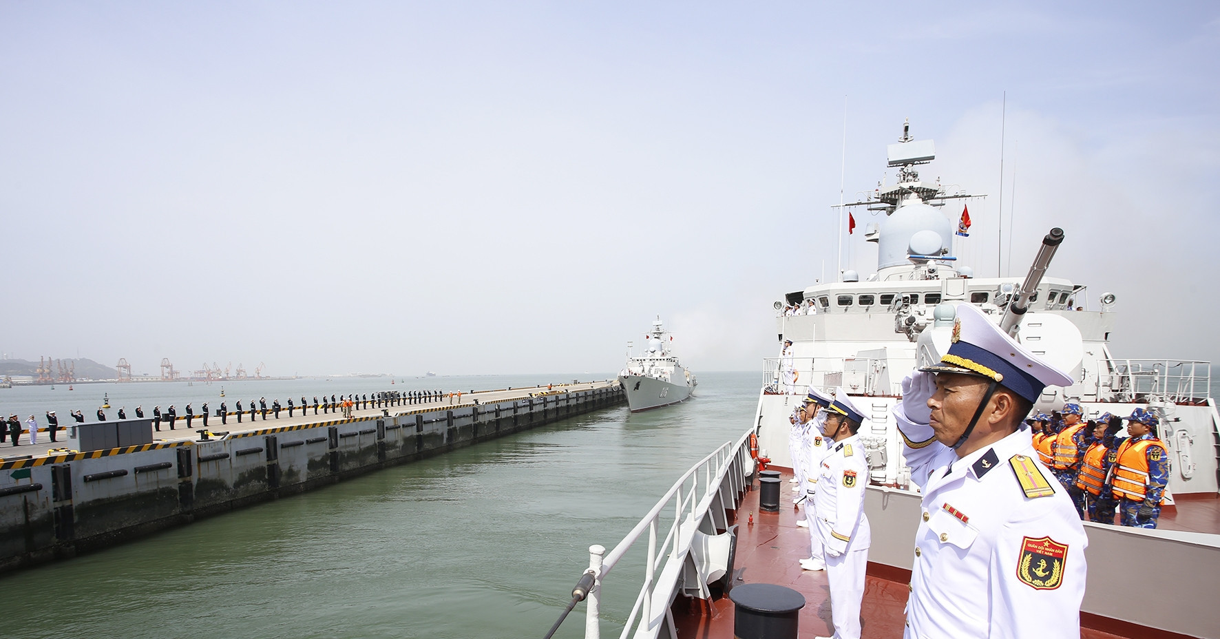 Vietnam and China stage joint naval patrol in Gulf of Tonkin