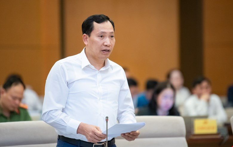 Trung tướng Lê Văn Tuyến, .jpg