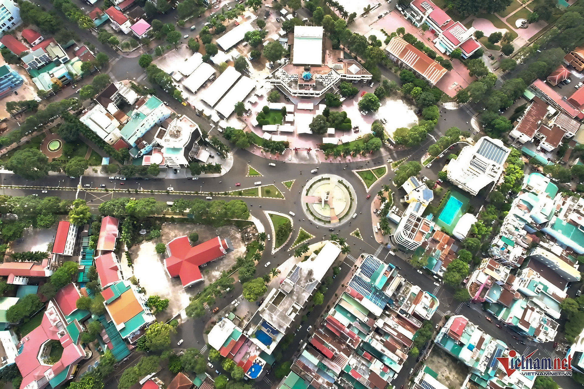 z6503361973476 ce71c99f48f06b25ba14f8923e28a4c8 70310.jpg