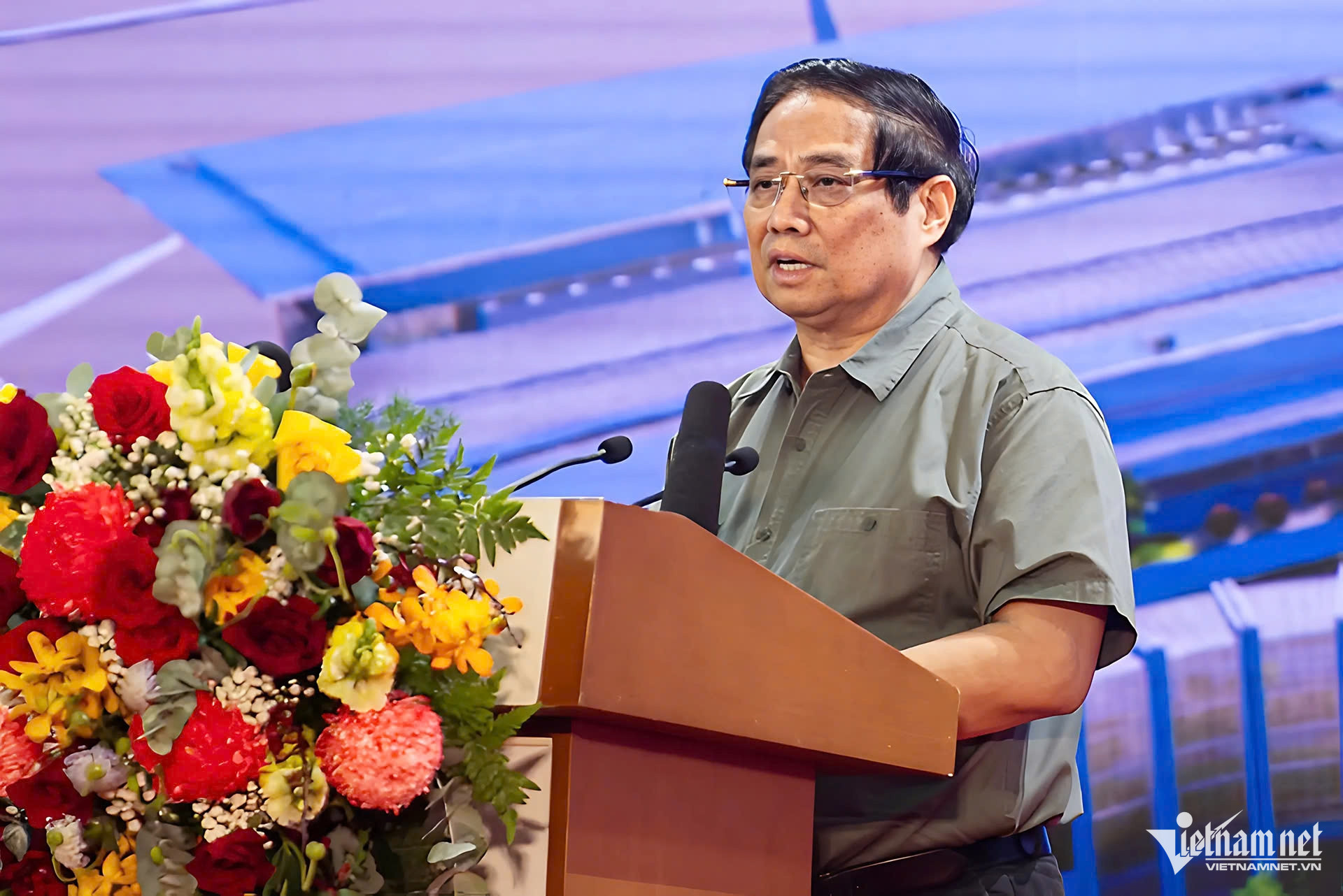 W-thu tuong1.jpg