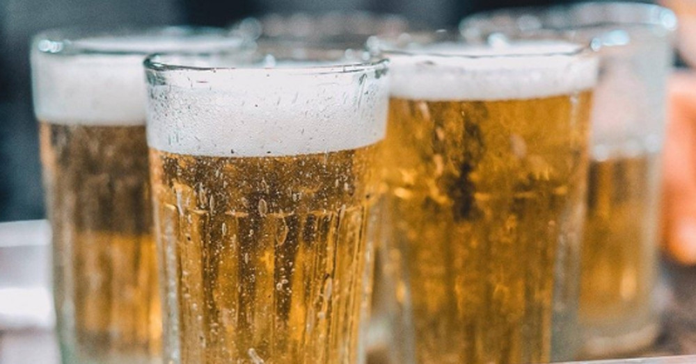 Tiny brewery, giant returns: Ha Long Beer leads Vietnam’s beverage stocks