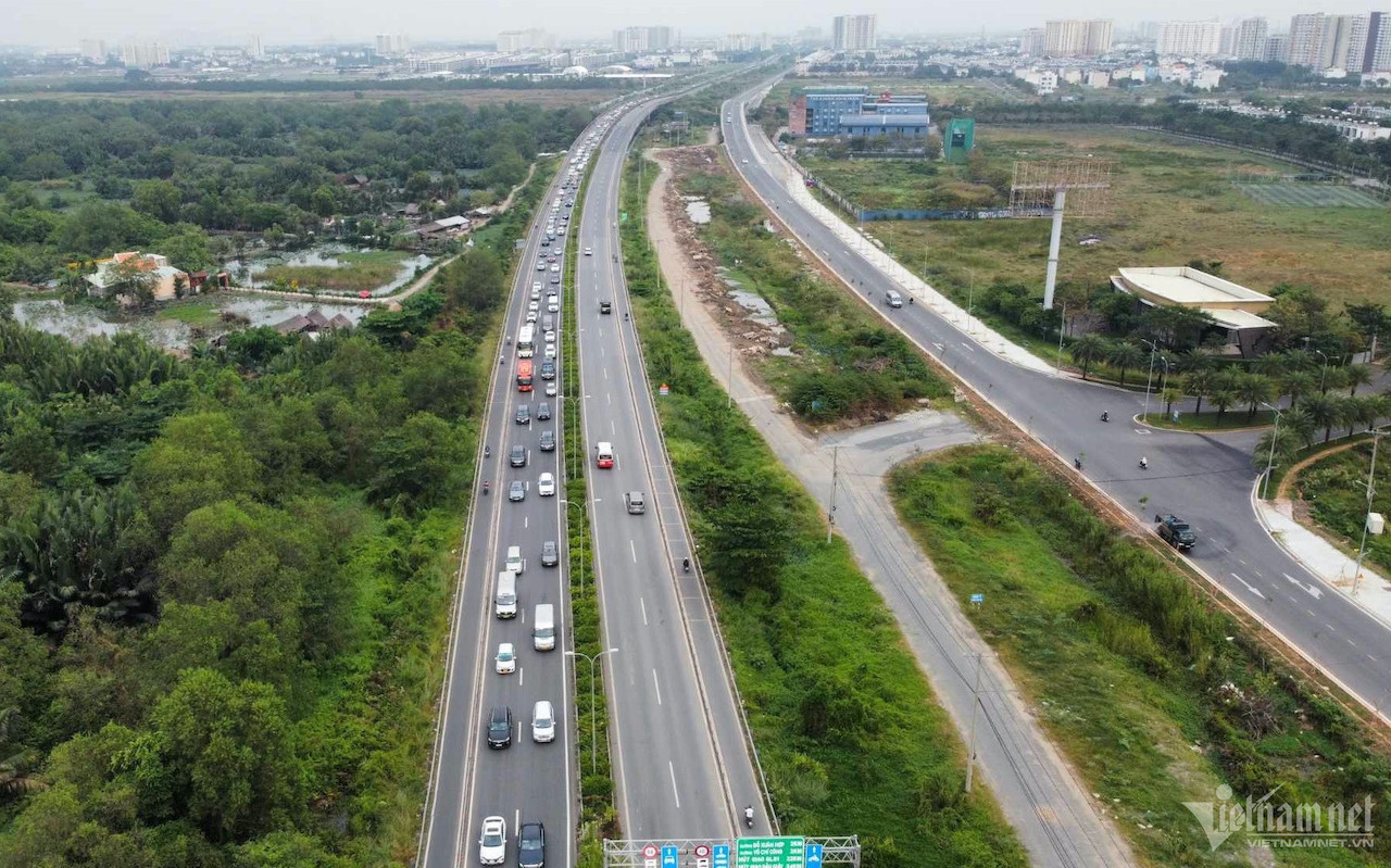 w 4e6345a2 b40e 42ca a8cf 7f69a0599bb5 2 830.jpg