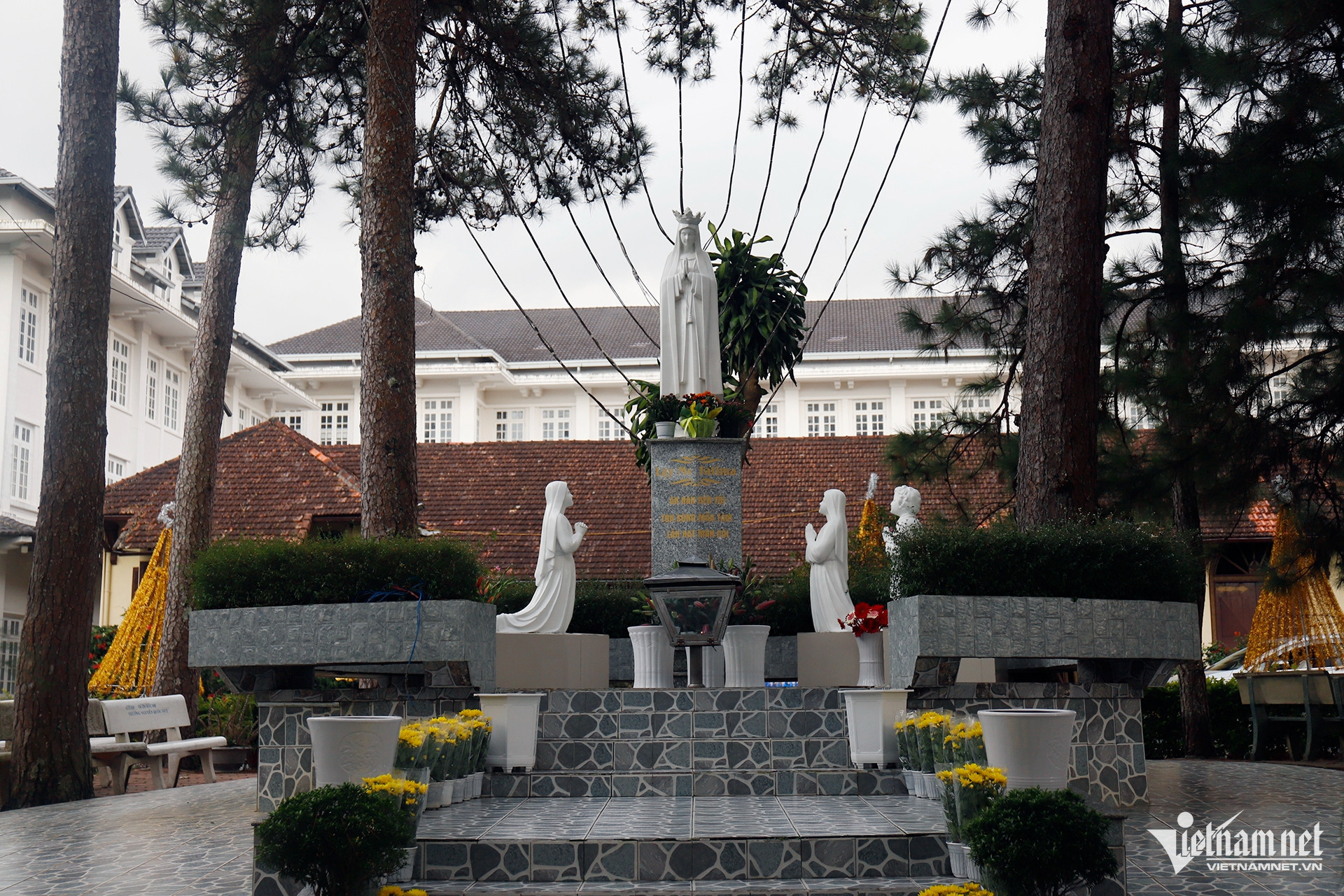 con ga church7.jpg