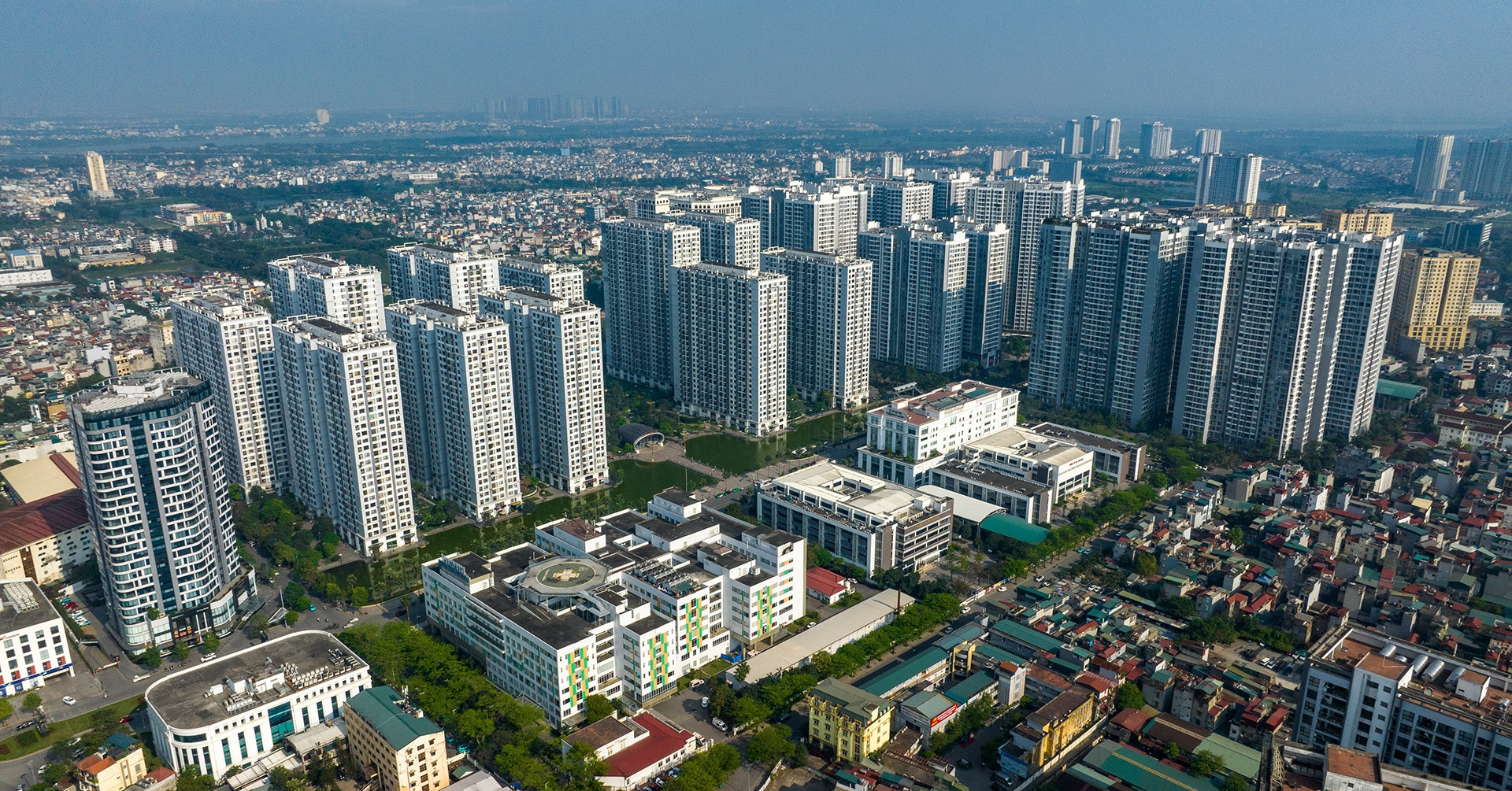 Hanoi apartment resale prices fall as secondary market softens