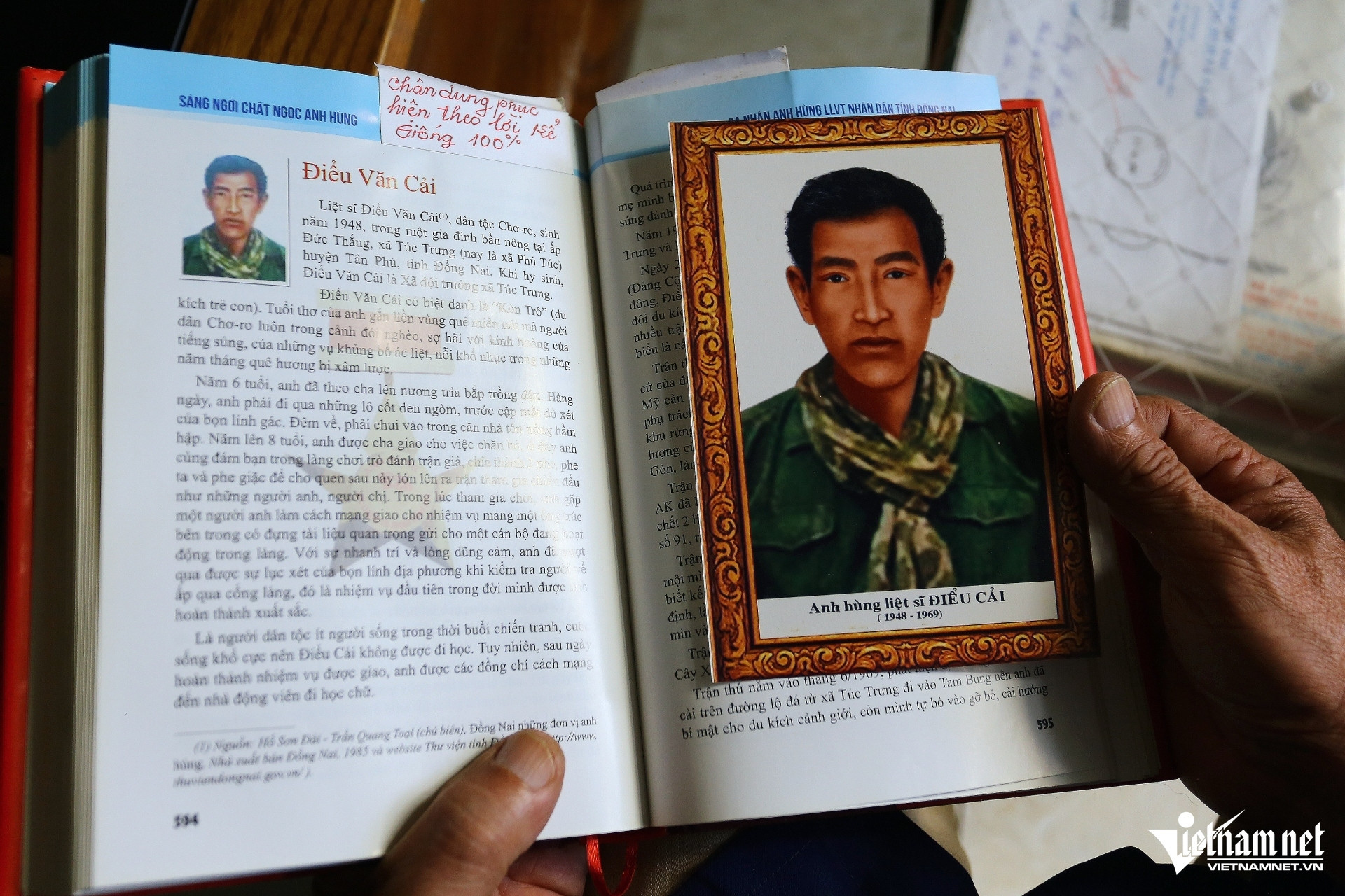 Artist reconstructs Cho Ro hero’s portrait from witnesses’ memories