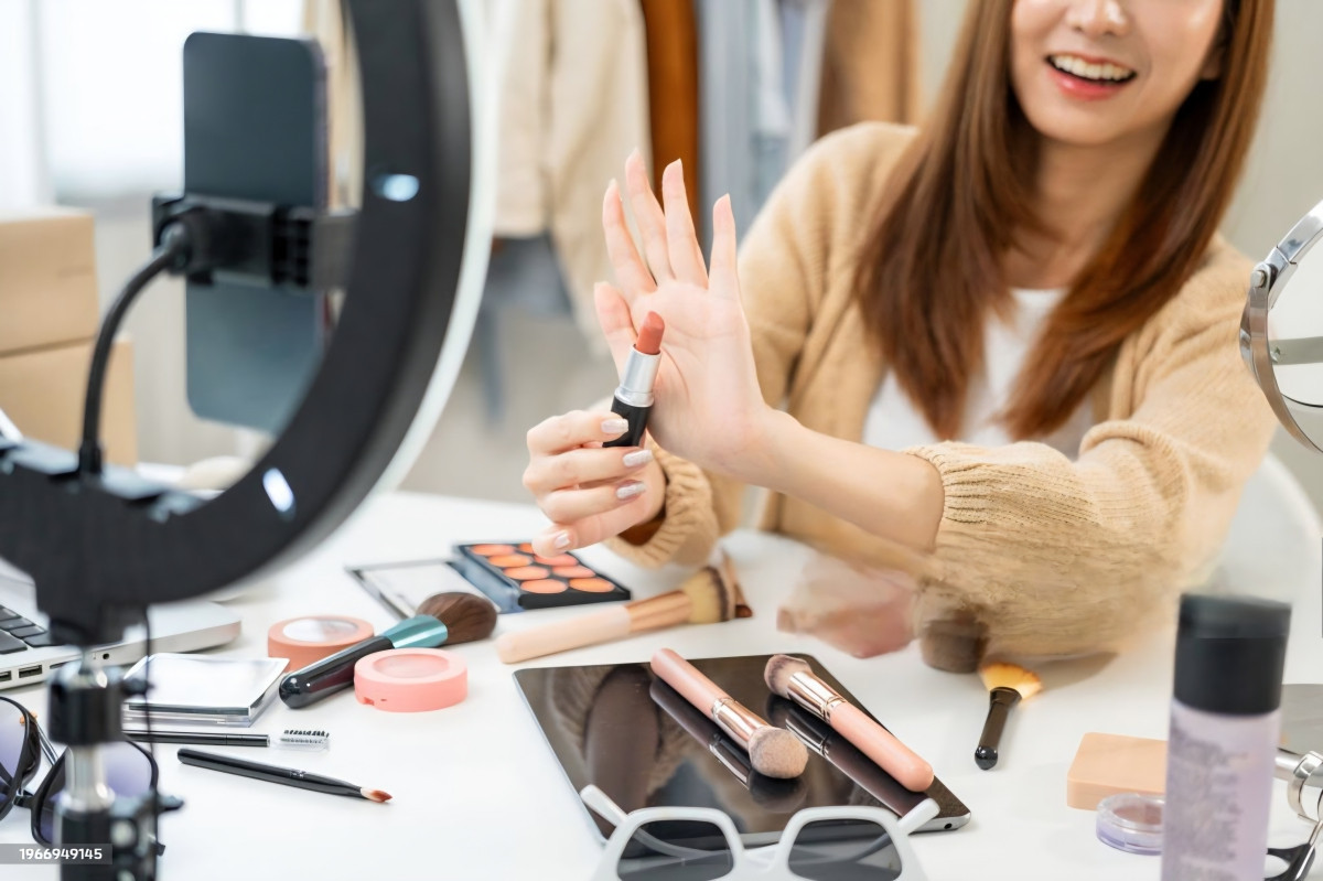 KOL quangcao iStock.jpg