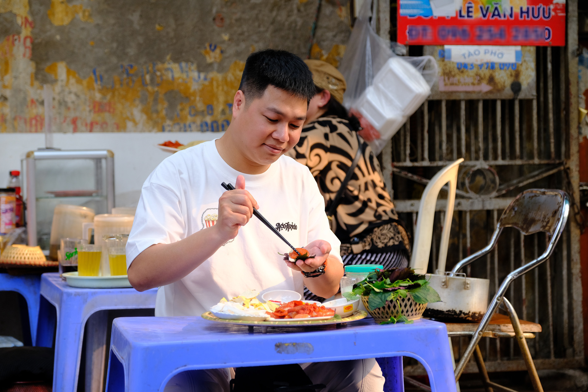 vietnam restaurant.jpg