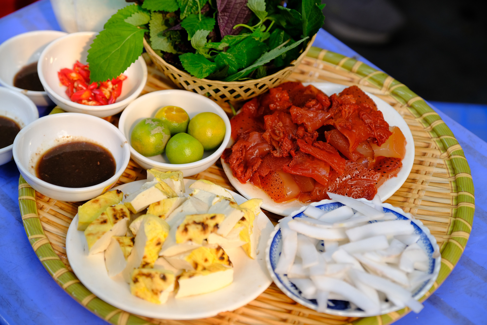 vietnam restaurant10.jpg