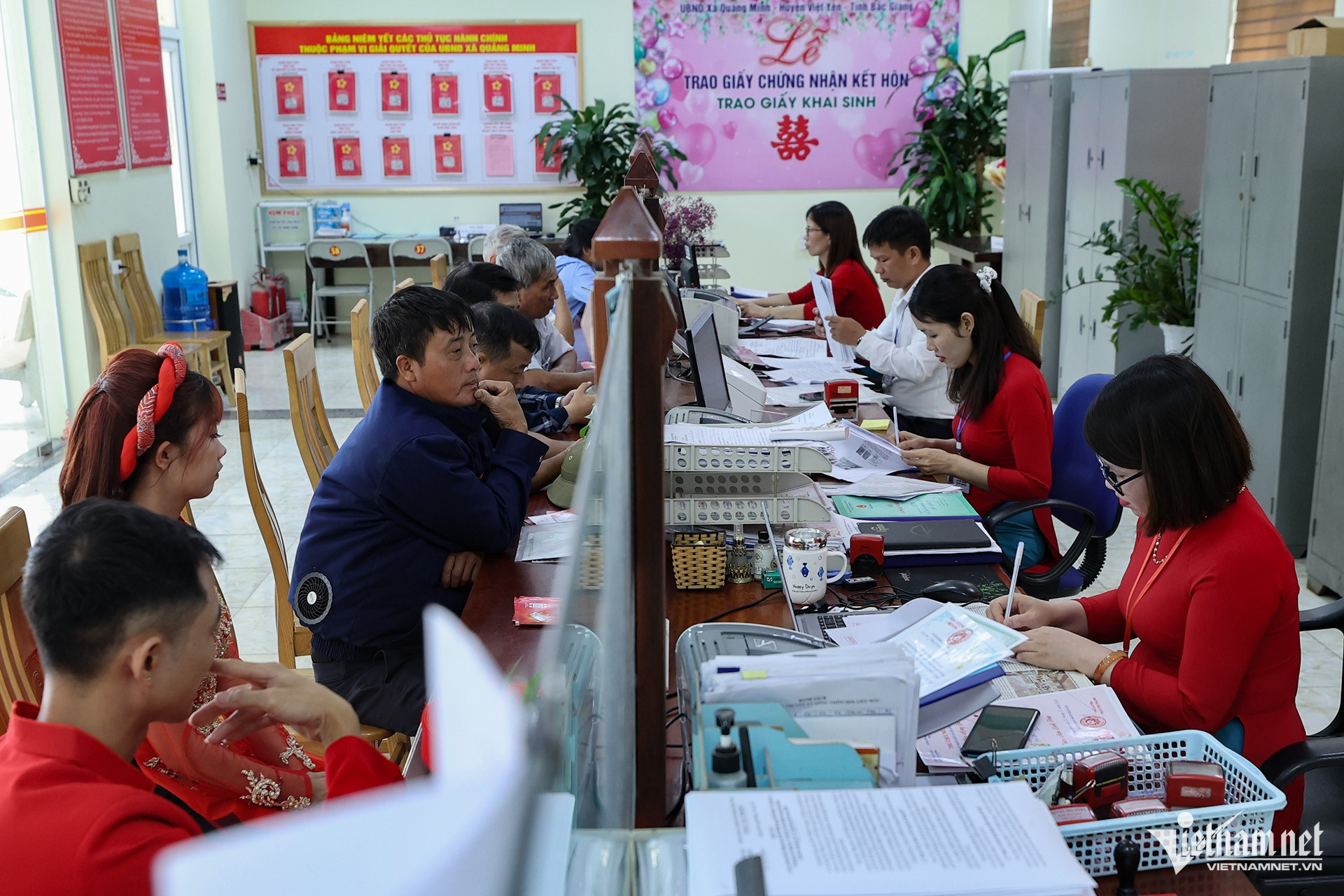 administrative reform vn3.jpg