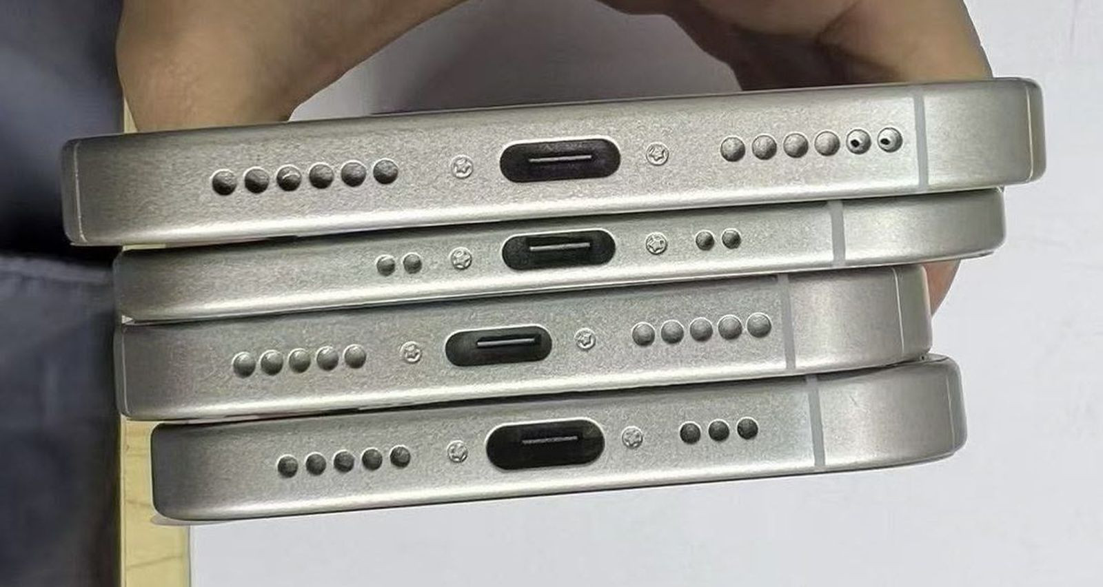 iphone 17 dummies sonny e1745485948795.jpeg