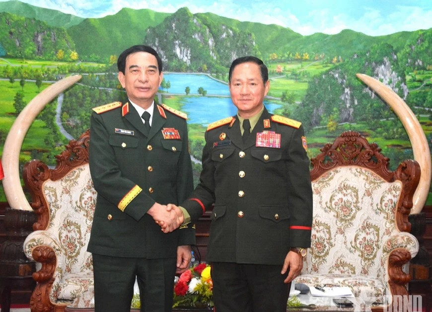 Vietnamese, Lao defence ministries beef up ties