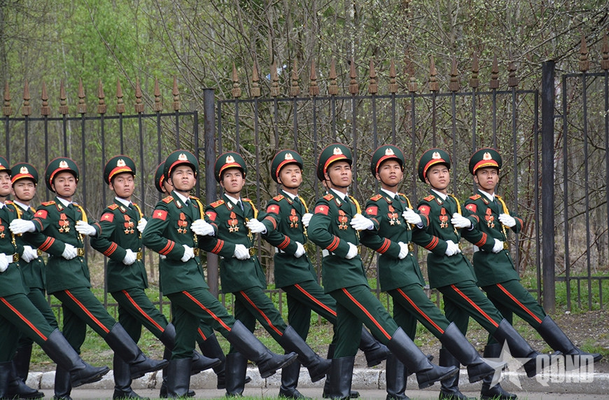 Đoàn QĐND Việt Nam tham gia Lễ duyệt binh trên Quảng trường Đỏ tập luyện buổi đầu tiên