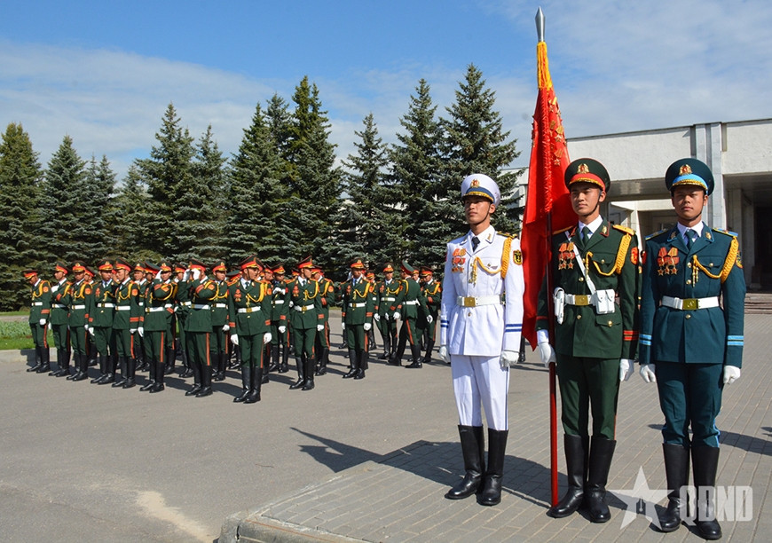 Đoàn QĐND Việt Nam tham gia Lễ duyệt binh trên Quảng trường Đỏ tập luyện buổi đầu tiên